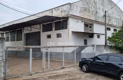 2 barracões venda /locação: 1000m2 e 2000m2 - escritório, refeitório, banheiros, ótima localização em valinhos, ar. central. opçao negocio separados