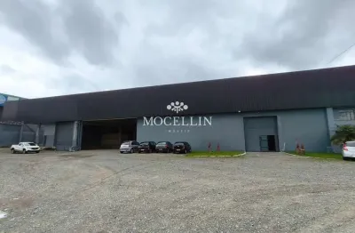 Barracão / Galpão / Depósito com 8 salas para alugar na Avenida Juscelino Kubitschek de Oliveira, 4680, Cidade Industrial, Curitiba por R$ 65.000