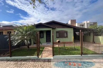Casa à venda na Ivoti, 390, Centro, Portão
