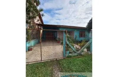 Casa à venda na Amazonas, 44, Centro, Portão