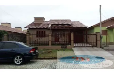 Casa à venda na Francisco Beato Sobrinho, 508, Vila Rica, Portão