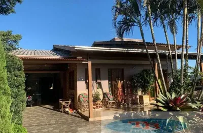 Casa à venda na Rua São Carlos, 280, São Jorge, Portão