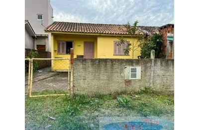Casa à venda na Rua Sergio Alcantara, 539, São Jorge, Portão