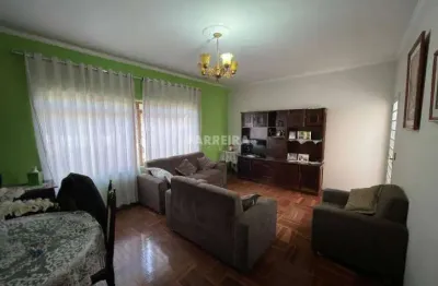 Residência vila independencia,  térrea contendo 3 dormitórios com armarios