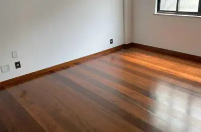 Apartamento lâmina, 180m², 4 quartos, 2 vagas, na gleba a do recreio dos bandeirantes, próximo ao posto 10.