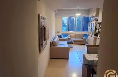 Apartamento à Venda em Copacabana | 3 Quartos | Vaga Escriturada | Portaria 24h | Rua República do Peru