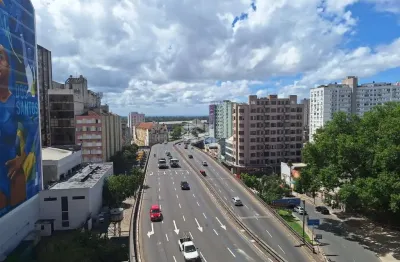 Apartamento de 3 quartos, vaga de garagem, elevador, em frente a santa casa e colg. rosário