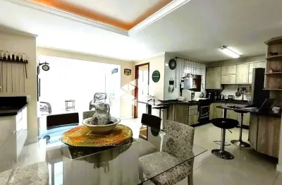 Casa a venda no bairro camaquã, 3 dorm, 1 suíte, 4 vagas.