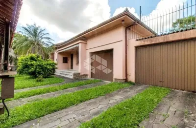 Casa com 3 quartos à venda na Rua Barão do Amazonas, 1780, Jardim Botânico, Porto Alegre