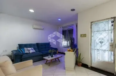 Casa com 3 quartos à venda na Rua Germano Hasslocher, 235, Azenha, Porto Alegre