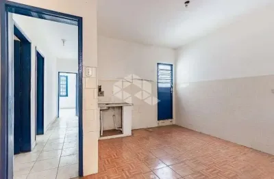 Casa com pátio , vaga de garagem próximo ao hospital conceiçaõ