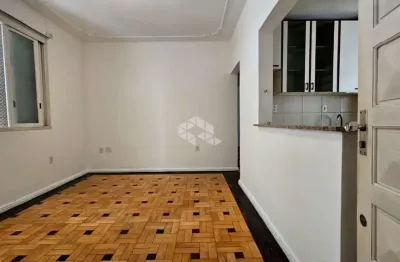Apartamento a venda de 2 dormitórios, bairro santana em poa/rs.