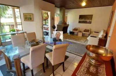 Vende-se casa térrea, 3dorm/1suíte, condomínio vila verde