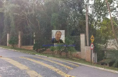 Vende-se terreno em cond. fechado vila verde oportunidade.