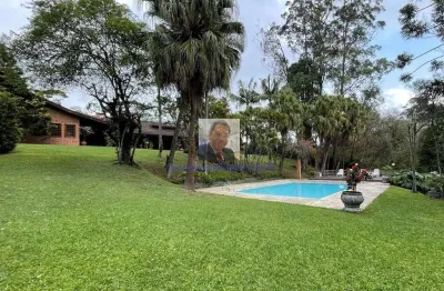 Vende-se casa magnífica propriedade na fazendinha, 4 suítes.