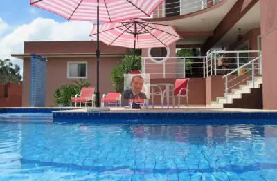 Vende-se linda casa no jd colonial - nova, moderna, 4 suítes e 7 vagas.