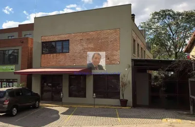Vende-se e aluga-se - loja 'c' (351,34 m²) - centro comercial áarea