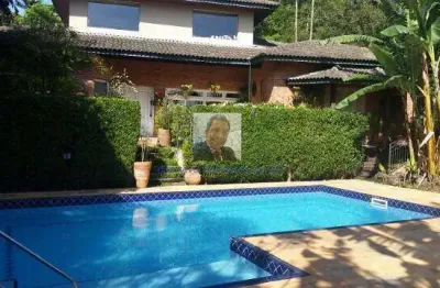 Vende-se linda casa 4 suítes na granja viana,  gvii, gleba 5.