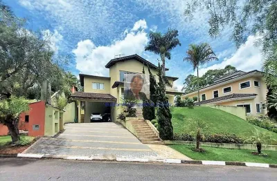 Vende-se casa no cond. pq das artes - 4d / 3sts - ótima casa com lareira.