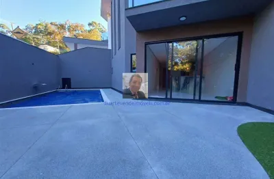 Vende-se linda casa moderna no condomínio parque das rosas, cotia.