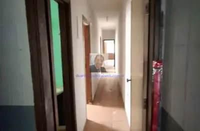 Vende-se casa terrea em itu 4dorm/1suíte, r$ 450.000,00 ótima localização,