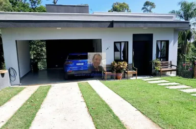 Vende-se casa térrea, 4 suítes, área gourmet com piscina, cond. vila verde.