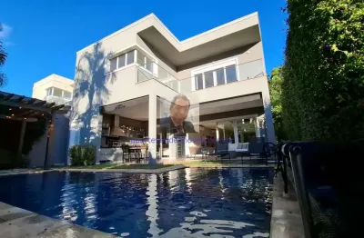 Vende-se casa 4 suítes, área gourmet, piscina, em alphaville 