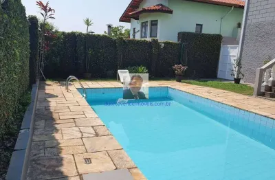 Aluga-se ou vende-se casa no horizontal park - 3 suítes, piscina!