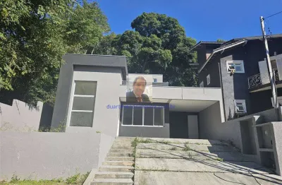 Vende-se casa terrea nova pronta, 3 dorm/1 suite, em cond. fechado. km 36 r