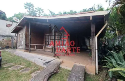 Aluga-se Casa “TERREA' 3dorm/1suíte,  150 mts, Condomínio Vila Verde