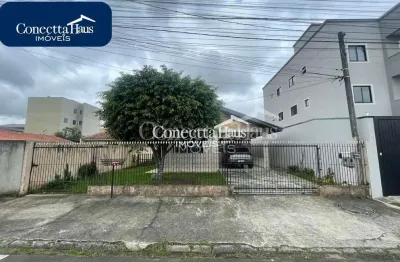 Casa   edícula em terreno amplo  excelente para morar e investir