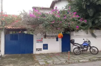 Casa com 3 quartos  à venda, 235 m² por r$ 850.000 - piratininga - niterói/rj