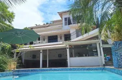 Casa em pendotiba com quatro quartos e lazer no village pendotiba!!