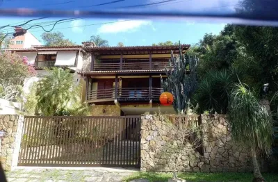 Casa com 3 quartos  à venda, 300 m² por r$ 2.800.000 - piratininga - niterói/rj