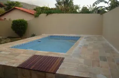 Casa com 3 qurtoss à venda, 180 m² por r$ 810.000 - itaipu - niterói/rj