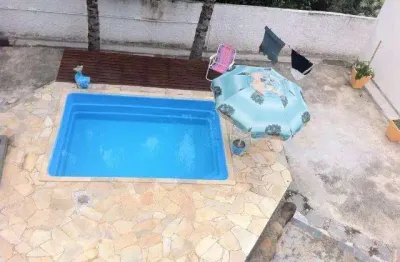 Casa com 4 dormitórios à venda, 164 m² por r$ 770.000,00 - itaipu - niterói/rj