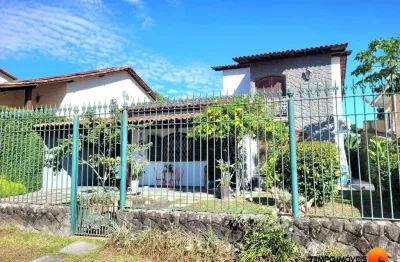 Casa com 4 dormitórios à venda, 216 m² por r$ 820.000,00 - maria paula - niterói/rj