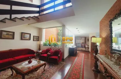 Casa a venda com 476 metros com 3 suítes, piscina  no brooklin .