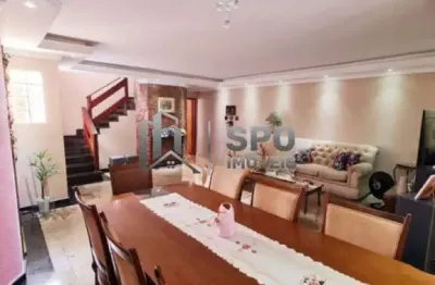 Casa sobrado a venda 191metros  de área construída, tendo 4 dormitórios, sendo 2 suítes   e 3 vagas