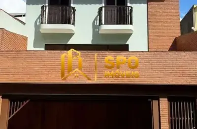 Casa de 245 metros para locação e  venda com 3 quartos e 3 vagas no parque colonial