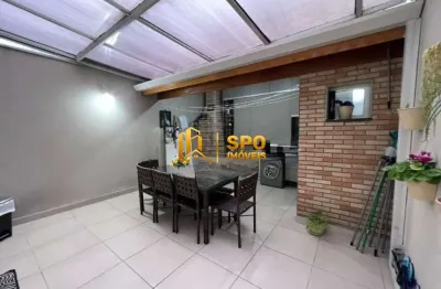Sobrado em bolsão residencial - pronto pra morar! 3 dorms - 3 suítes - 4 vagas