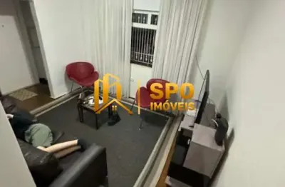 Sobrado a venda, com 2 quartos, 2 banheiros, sala, cozinha, quintal.