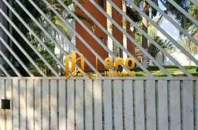Casa em condomínio com 4 quartos, 1 suite , piscina , hidromassagem , sauna