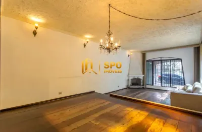 Casa residencial com  220 metros a venda com 3 quartos, 5 banheiros e 2 vagas em  interlagos