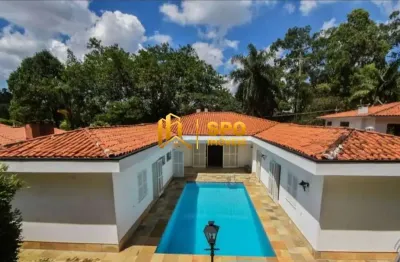 Mansão de 800m² com piscina e 4 suítes no jardim marajoara, espaço e exclusividade