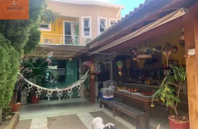 Sobrado a venda em bairro próximo ao centro da cidade ,com parque proximo