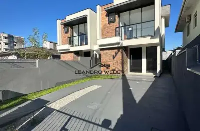 Casa com 3 quartos à venda na Rua Hamilton Ferreira, 250, Areias, São José