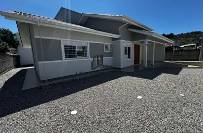 Casa com 3 quartos à venda na Rua Robertinho Braga, 33, Forquilhinhas, São José