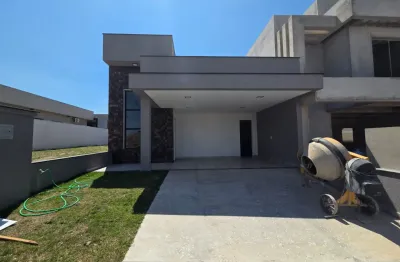 Casa térrea 3 quartos sendo 01 suítes condomínio villagio wanel