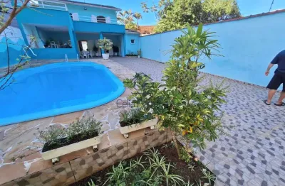 Excelente sobrado 4 dormitórios com piscina cocanha - caraguatatuba/sp